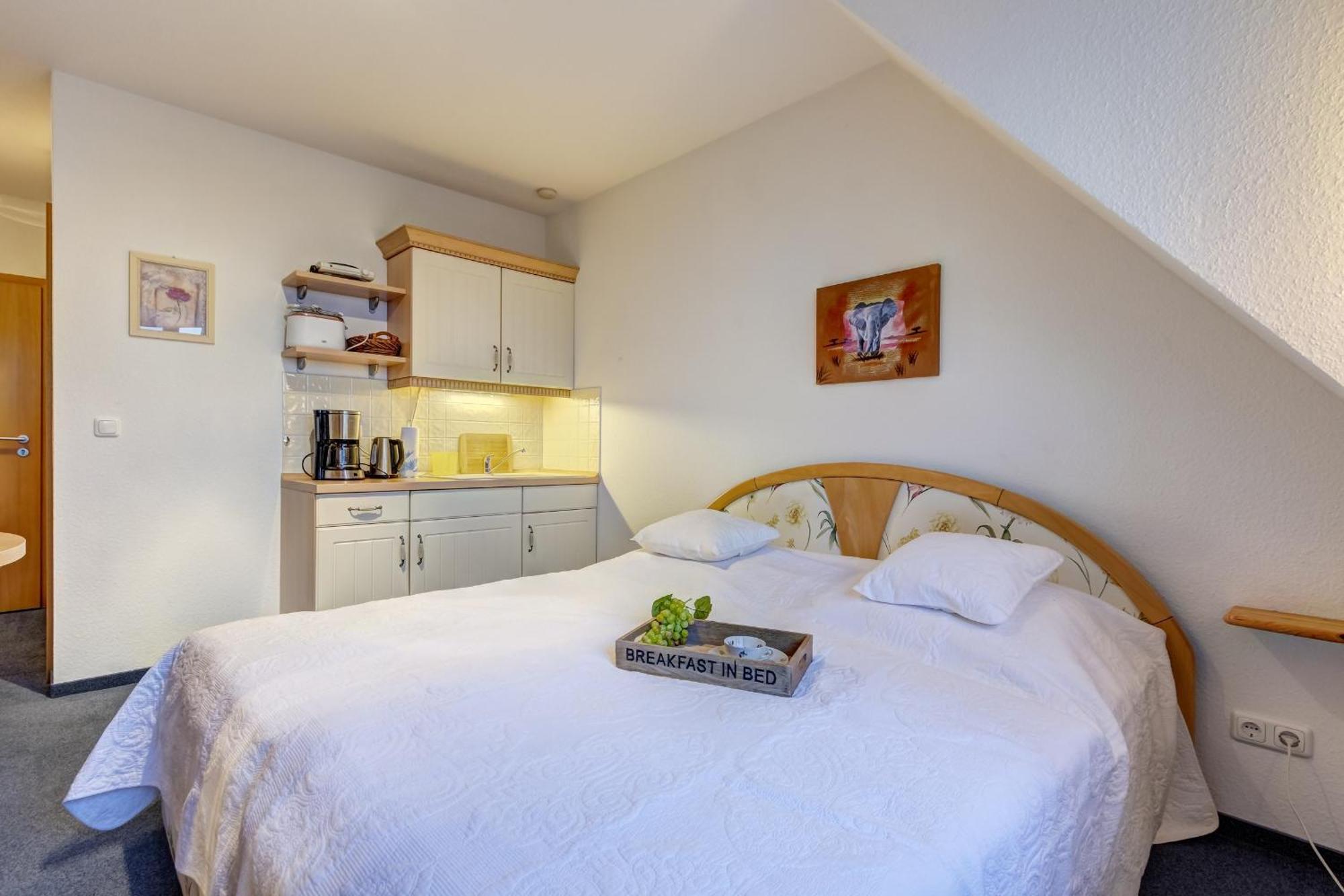 Haus Ostseeglueck - Ferienwohnung Mittagssonne Mit Gemeinschaftssauna Лодин Екстериор снимка